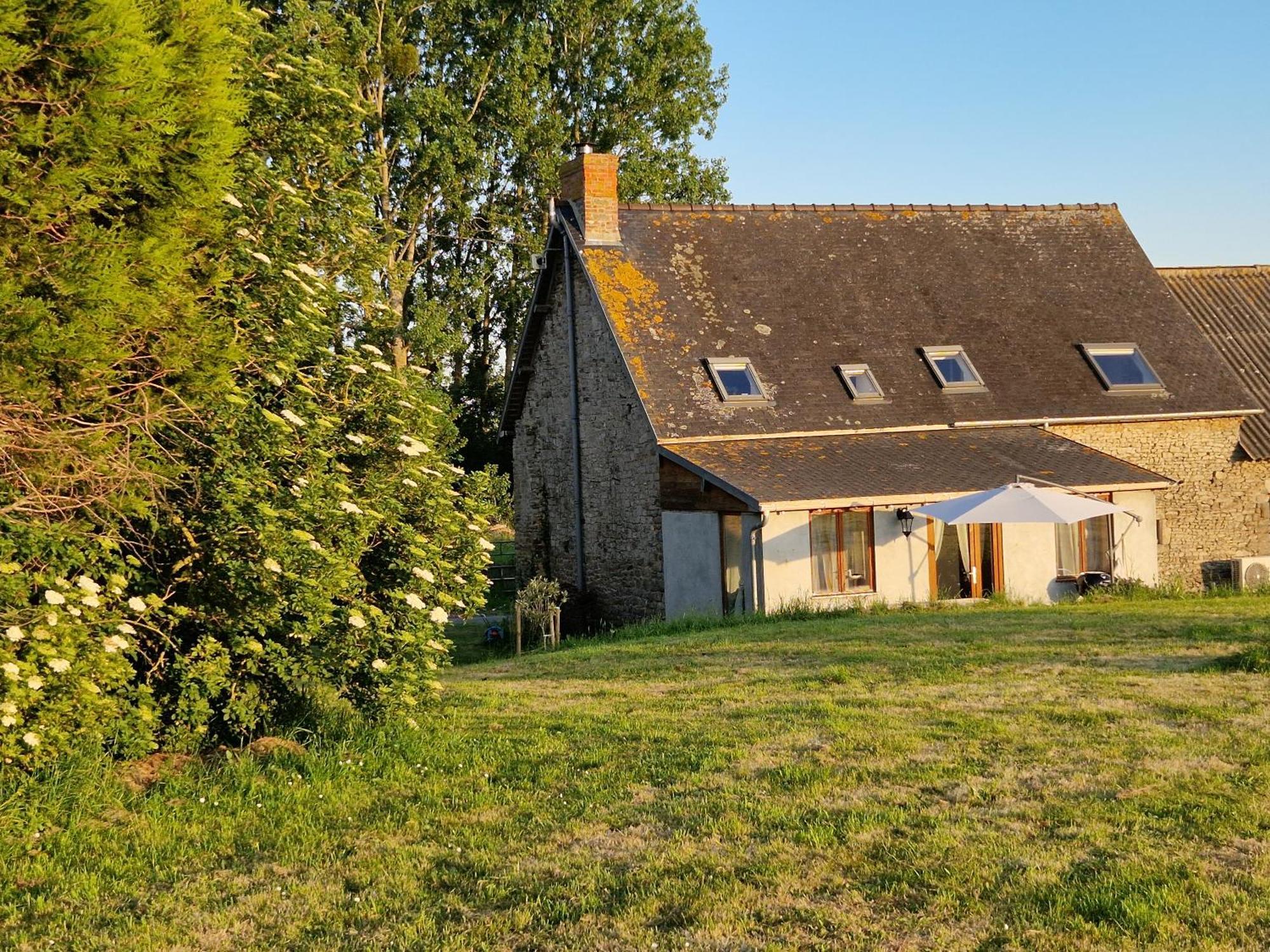 Maison Precey Exteriér fotografie