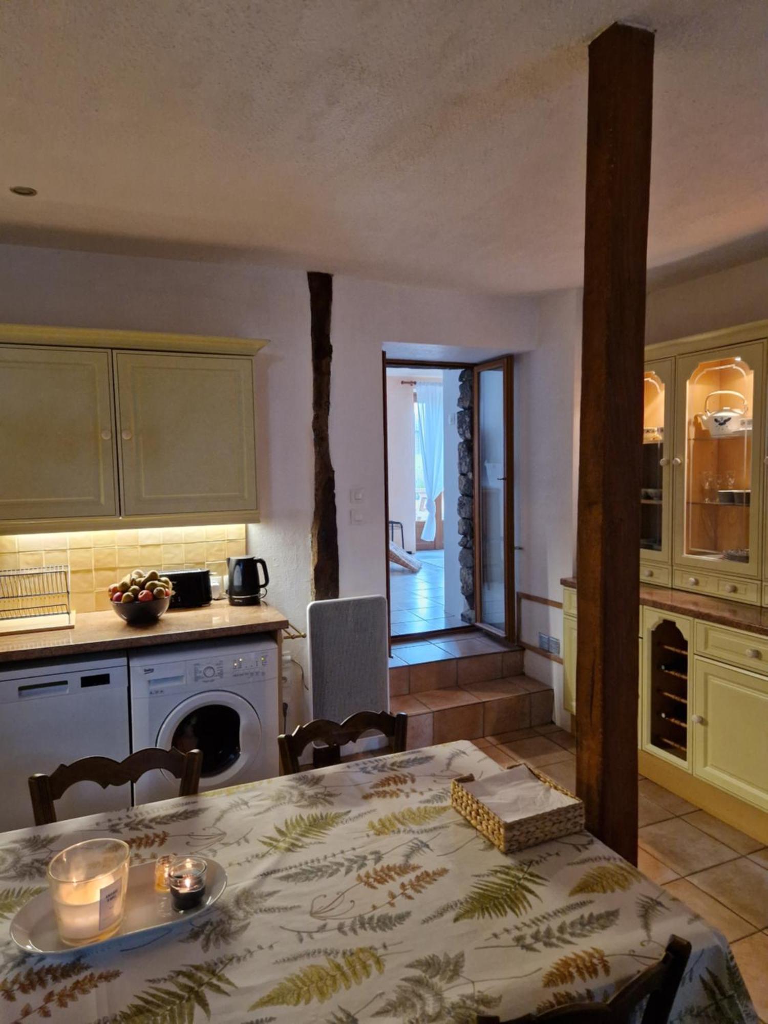 Maison Precey Exteriér fotografie